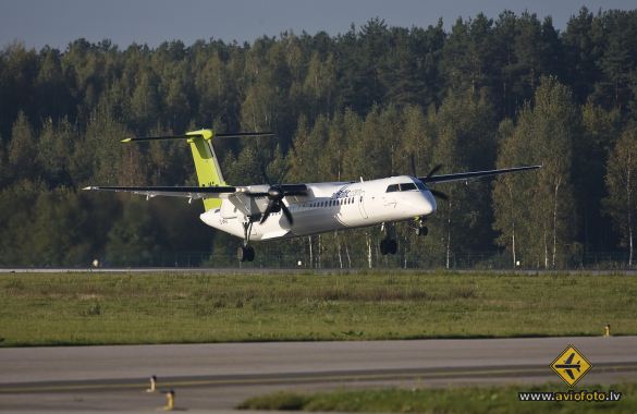 Bombardier DHC-8-402 Q400