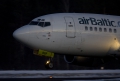 Boeing 737-548