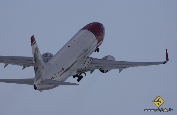 Boeing 737-8Q8