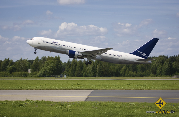 Boeing 767-332