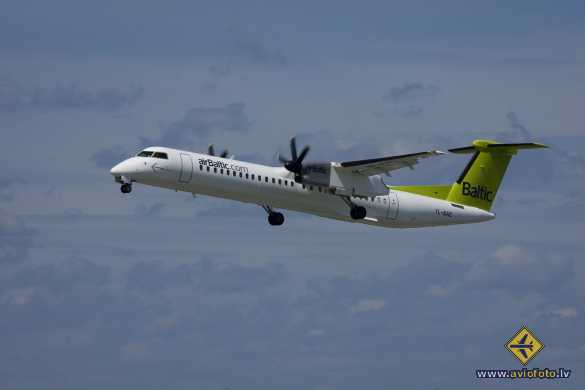 Bombardier DHC-8-402 Q400