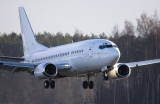 Boeing 737-548