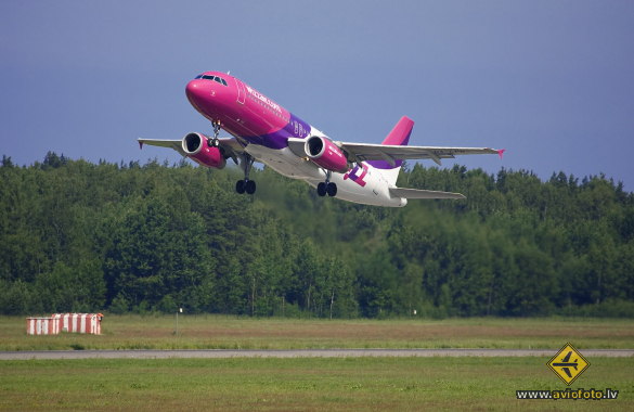 Airbus A320-232