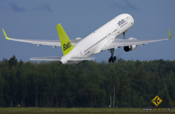 Boeing 757-256
