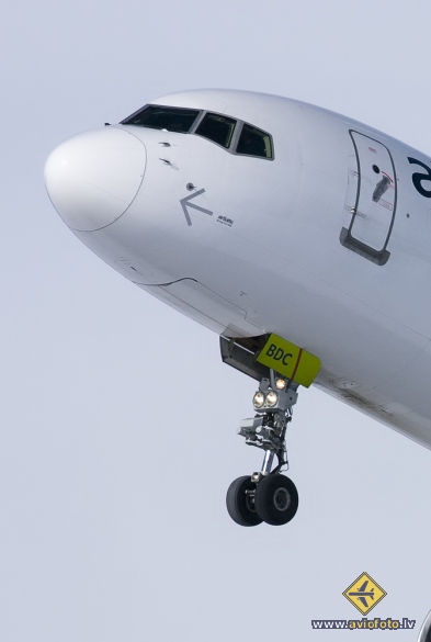 Boeing 757-256