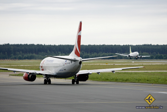 Boeing 737-55S