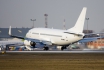 Boeing 737-548