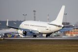 Boeing 737-548