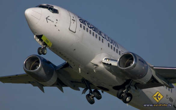 Boeing 737-522