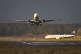 Boeing 737-8F2