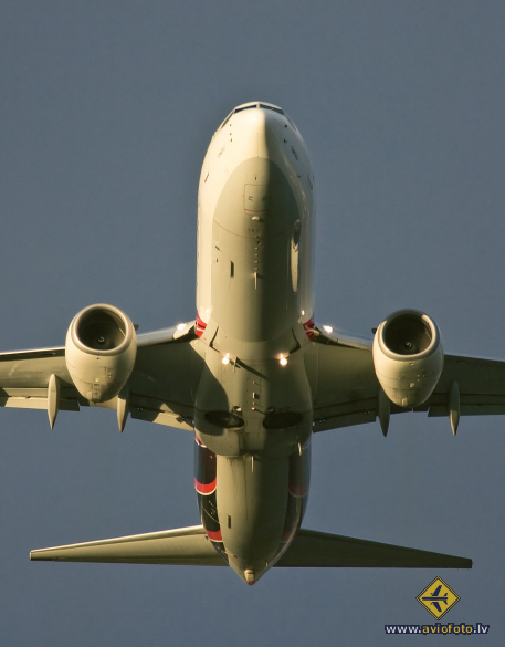 Boeing 737-8F2