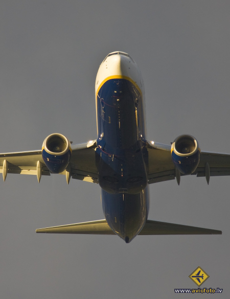 Boeing 737-8AS