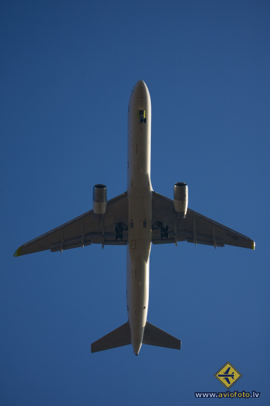 Boeing 757-256