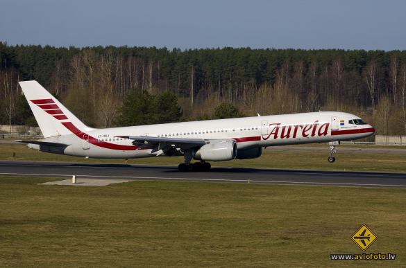 Boeing 757-23N