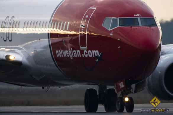 Boeing 737-8Q8