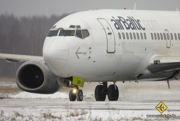 Boeing 737-522