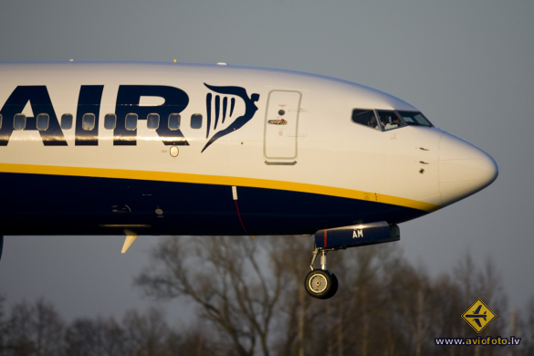 Boeing 737-8AS