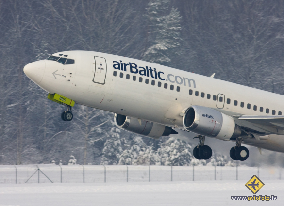 Boeing 737-31S