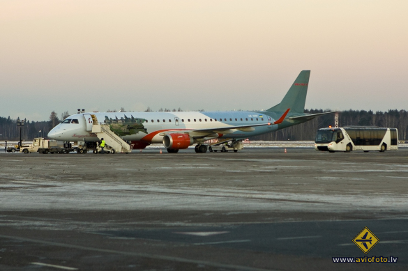 Embraer 195LR (ERJ-190-200LR)