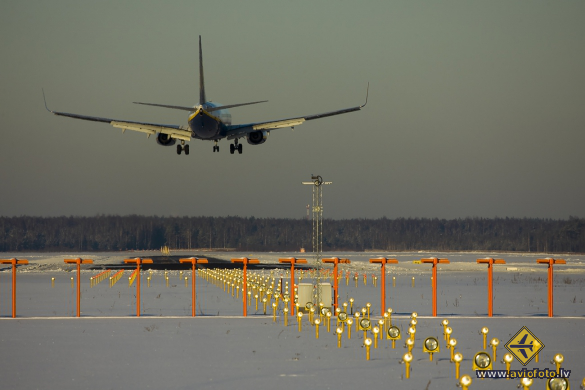 Boeing 737-8AS