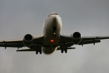 Boeing 737-548