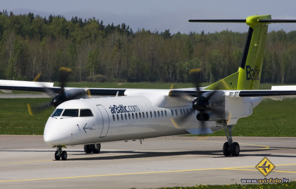Bombardier DHC-8-402 Q400