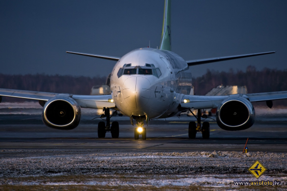 Boeing 737-522