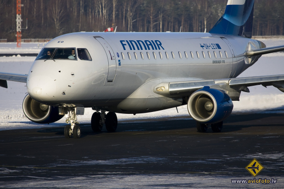 Embraer 170STD (ERJ-170-100STD)
