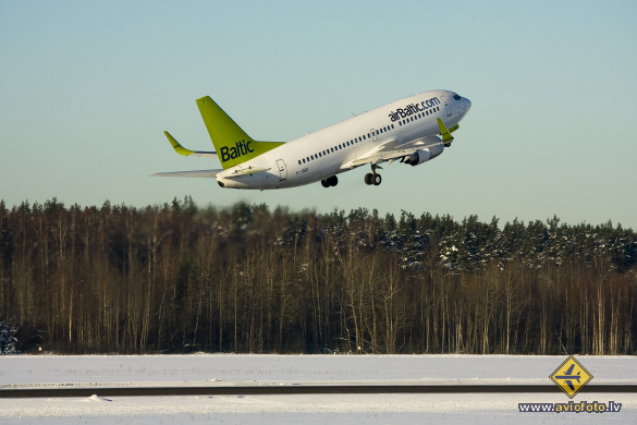 Boeing 737-36Q