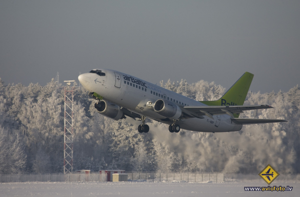 Boeing 737-522