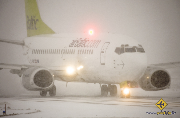 Boeing 737-522