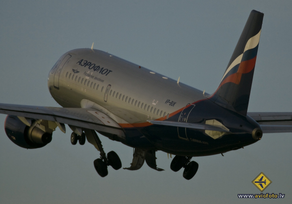 Airbus A319-112