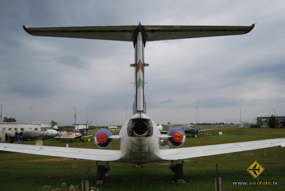 Yakovlev Yak-40