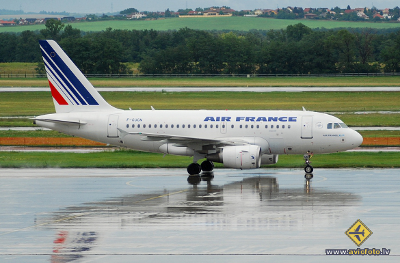 Airbus A318-111