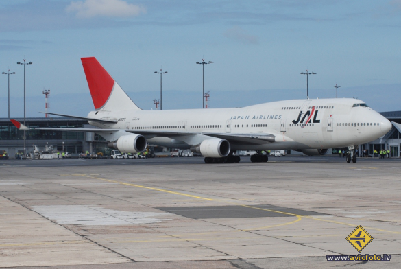 Boeing 747-446