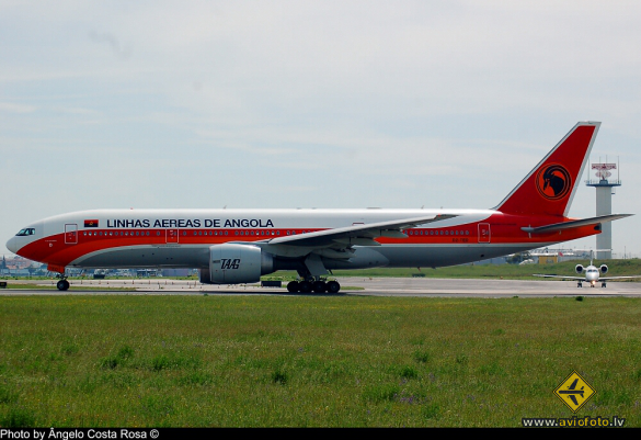 Boeing 777-2M2/ER