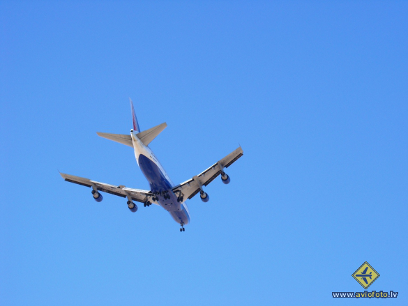 Boeing 747-346