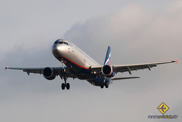 Airbus A321-211