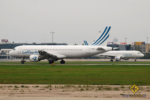 Airbus A320-211