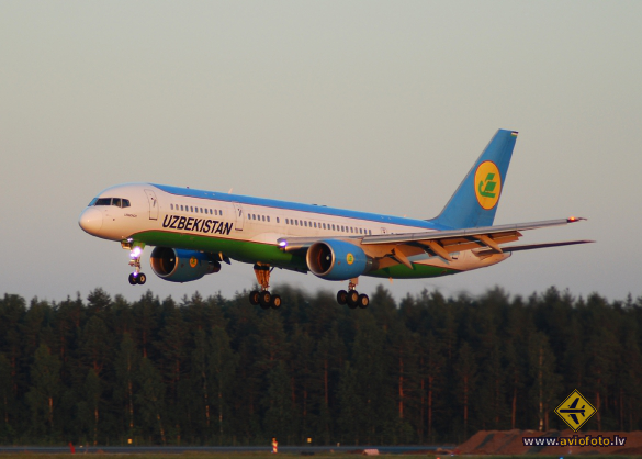 Boeing 757-23P