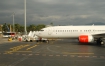 Boeing 737-883