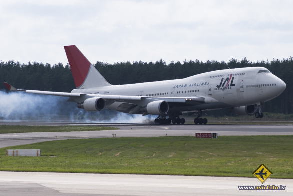 Boeing 747-446