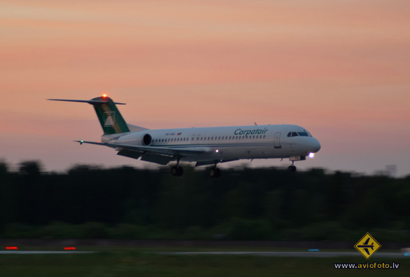 Fokker 100 (F-28-0100)