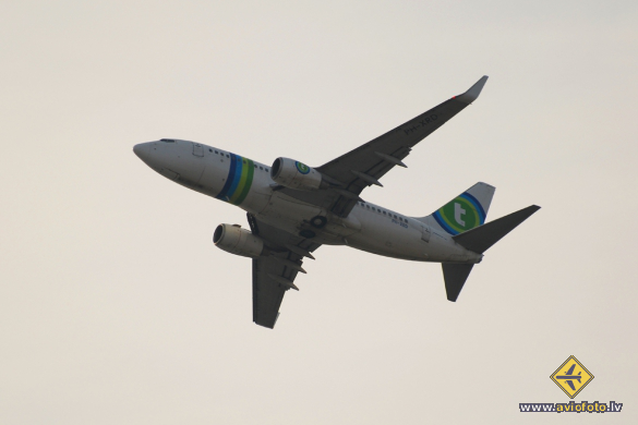 Boeing 737-7K2