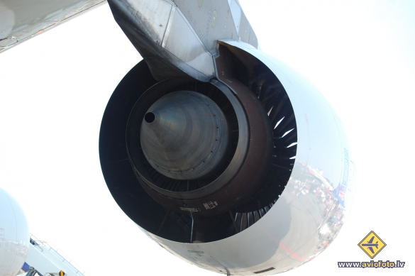 Airbus A380-841