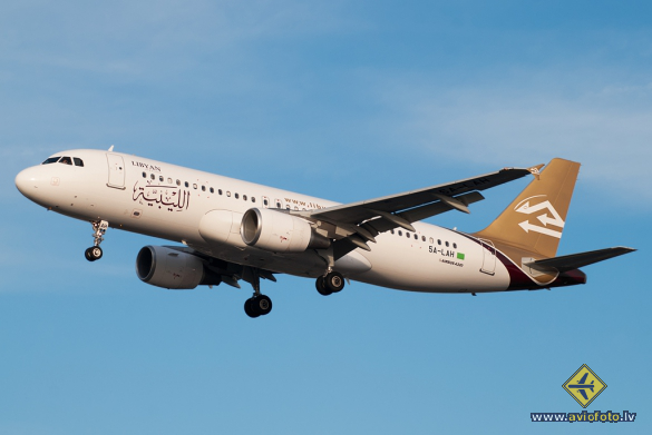 Airbus A320-214