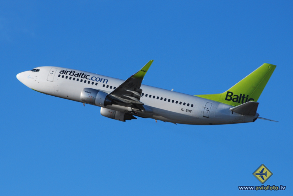 Boeing 737-36Q