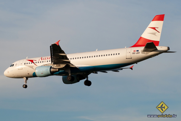 Airbus A320-214