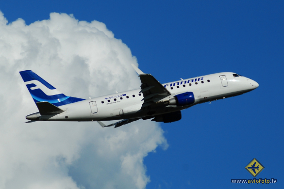 Embraer 170STD (ERJ-170-100STD)