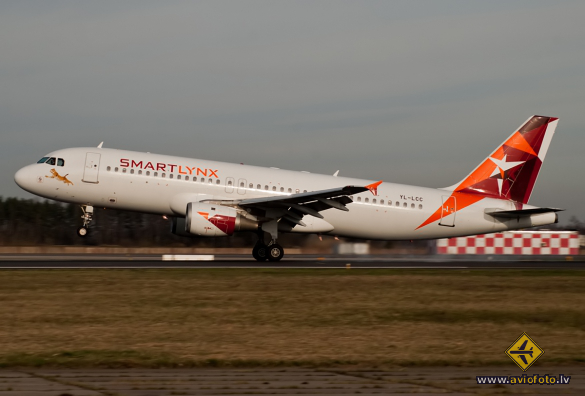 Airbus A320-211
